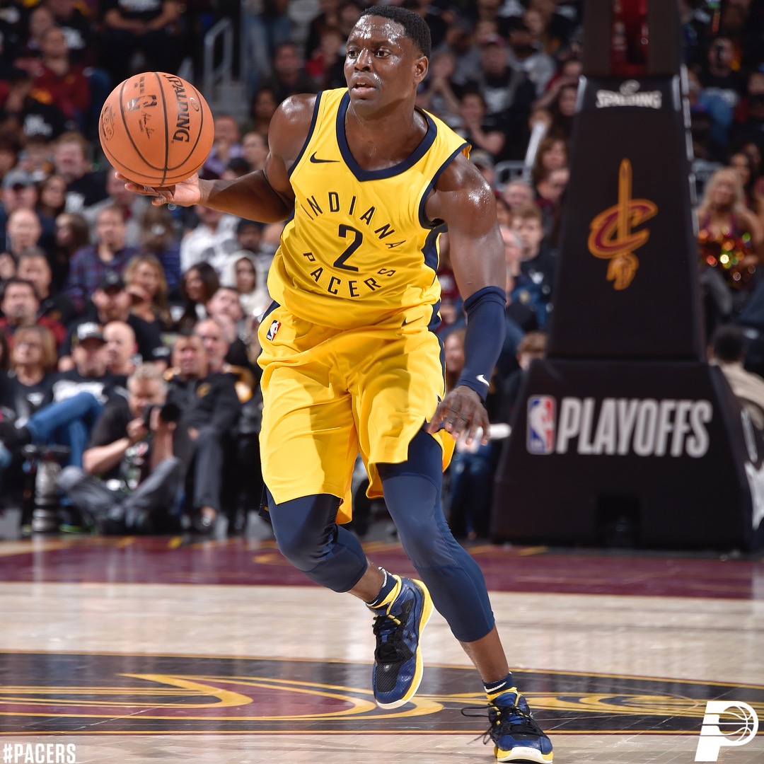 足总杯转会期走向成谜，印第安纳步行者复出首秀，引发热议，年轻球员得到机会的简单介绍