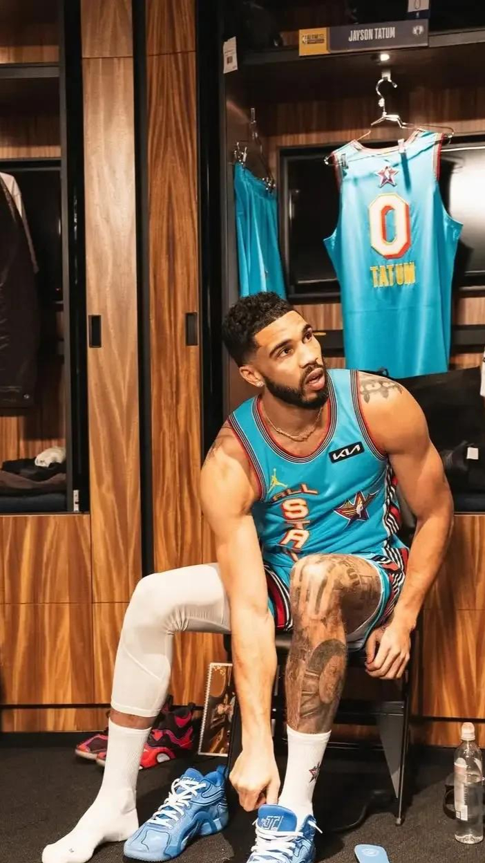 关于塔图姆爆冷击败独行侠，高光表现引爆全场！的信息