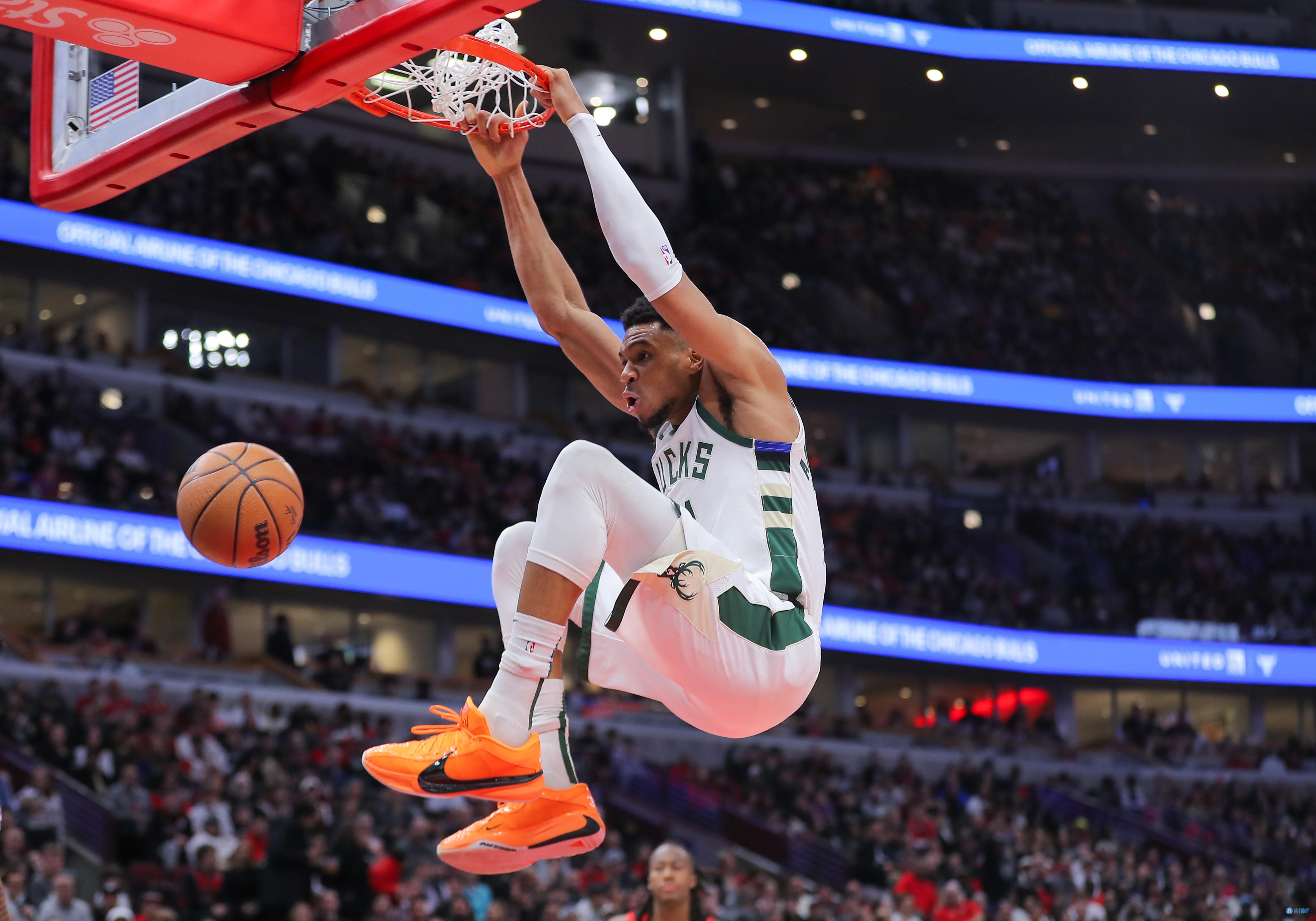 包含字母哥迎来三赛季高光表现，西班牙队球迷沸腾！的词条